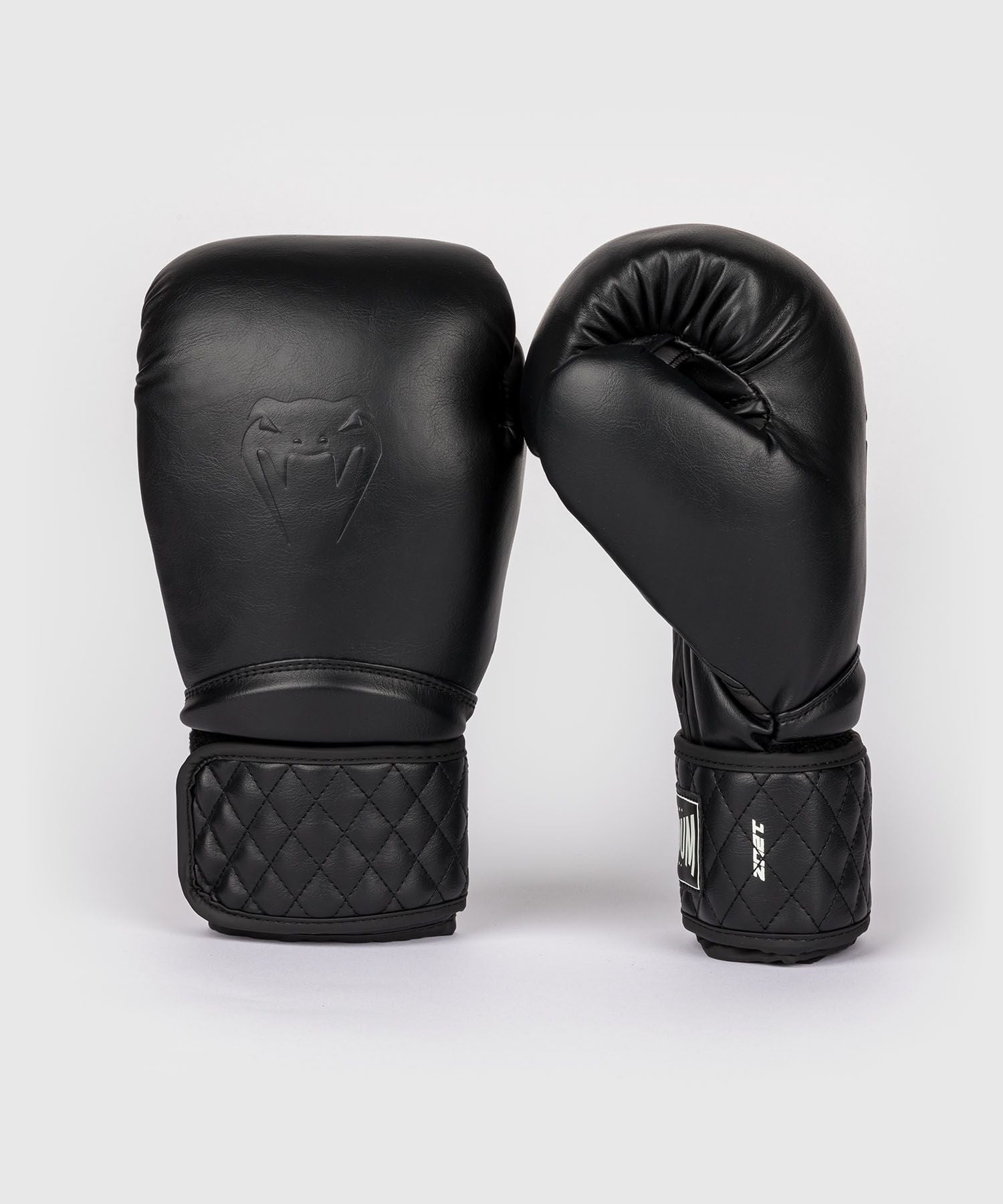 GĂNG TAY VENUM IMPACT CLASSIC BOXING GLOVES - BLACK