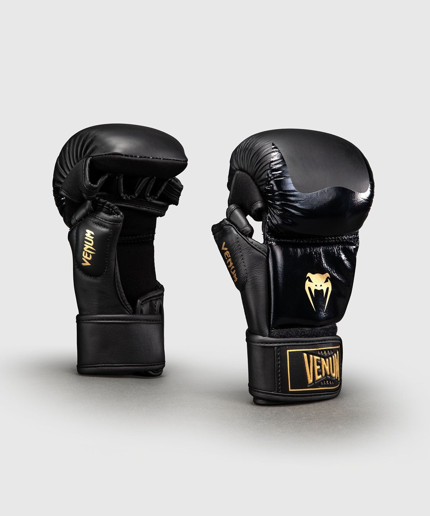 GĂNG TAY VENUM ATTACK 2.0 LEATHER MMA SPARRING GLOVES - BLACK/GOLD