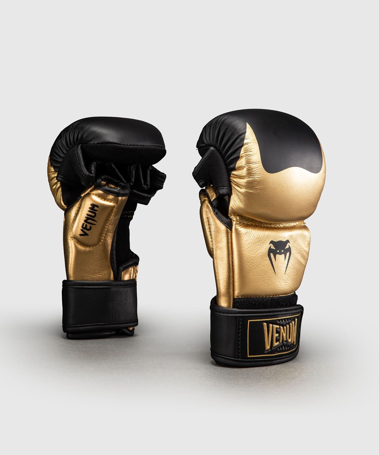 GĂNG TAY VENUM ATTACK 2.0 LEATHER MMA SPARRING GLOVES - GOLD