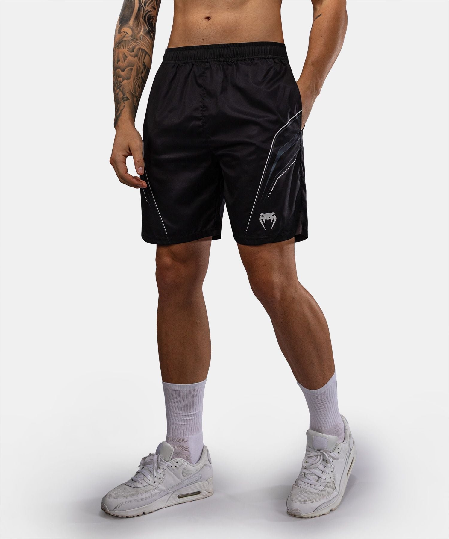 QUẦN VENUM STREAMLINE TRAINING SHORT – BLACK/WHITE