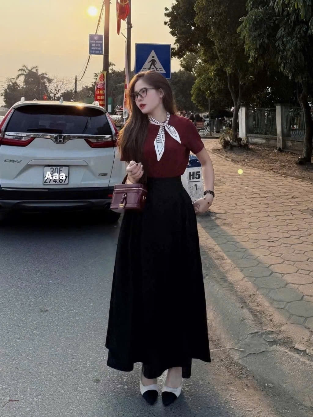 SÉT ÁO COTTON KÈM KHĂN LỤA MIX CV MIDI