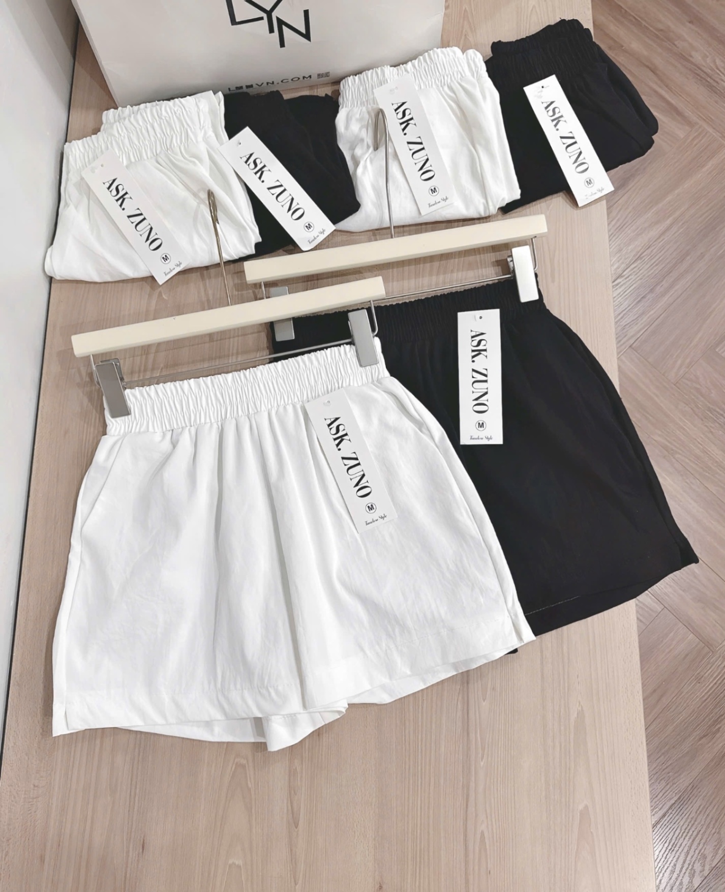 SET 2 QUẦN ĐUI ĐŨI ĐEN TRĂNG