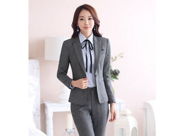 Diện áo sơ mi công sở theo set đồ vest