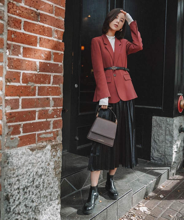 Chọn áo blazer theo dáng đồng hồ cát