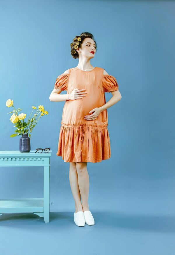 Mua Váy Bầu Mùa Hè Đầm Bầu Hoa Nhí Cổ Ren Kèm Đai Thắt HD4805 Honey Mommy -  Yeep