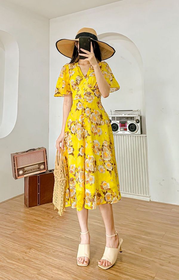 Tự tin khoe dáng cùng 9 mẫu váy hè đẹp 2024 | ACFC Blog: Tin Tức & Xu Hướng Thời  Trang Cao Cấp, Trendy