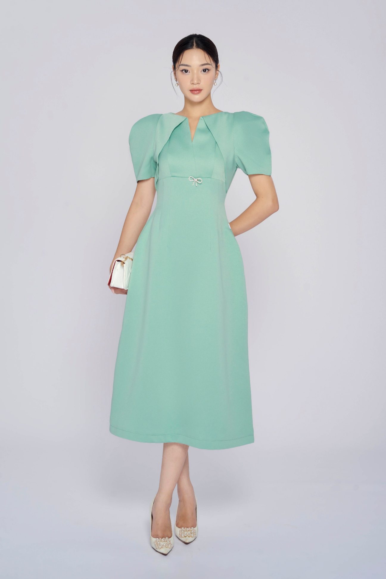 Đầm tay bồng - Thiết kế cổ điển không thể thiếu trong tủ đồ | IVY moda