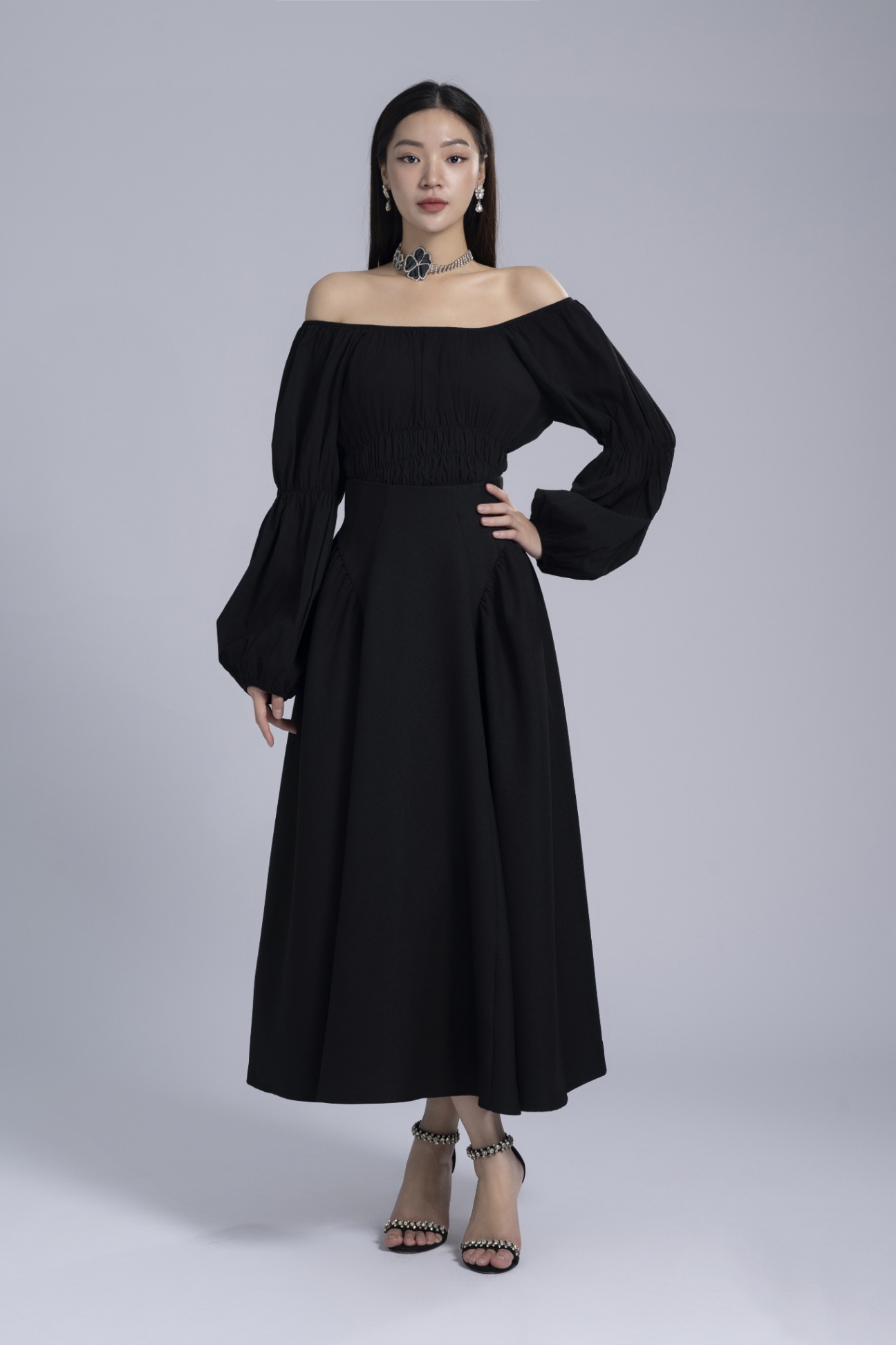 Đầm 2 Dây Dáng Xòe Màu Đen Dự Tiệc, Thiết Kế Lệch Tà, Thời Trang Mùa Hè  Siêu Ngầu Cho Nữ, Mẫu Mới Năm 2021 - Đầm, váy nữ | ThờiTrangNữ.vn