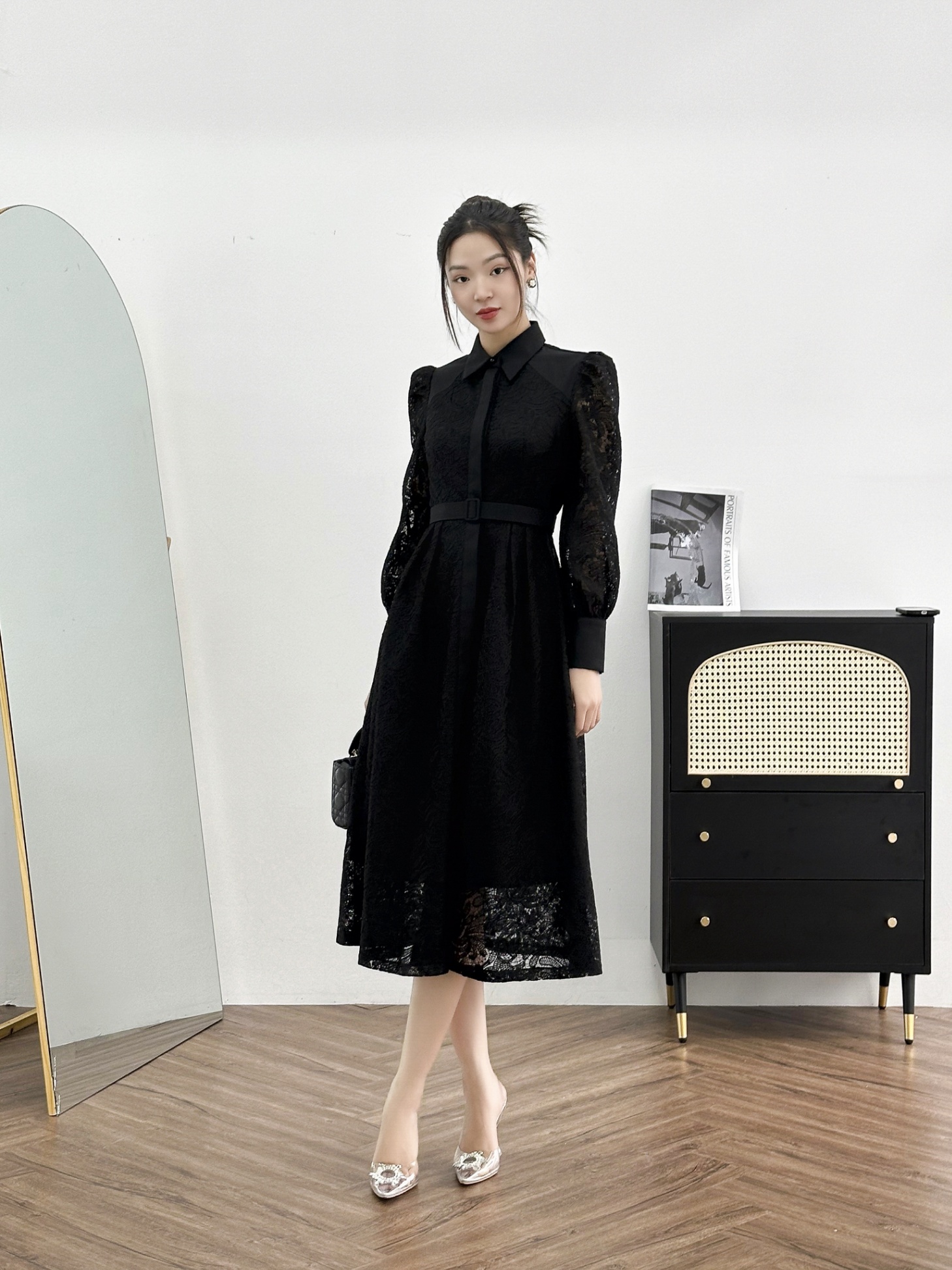 Đầm ren đen tay con cực hot - Hàng đẹp với giá tốt nhất