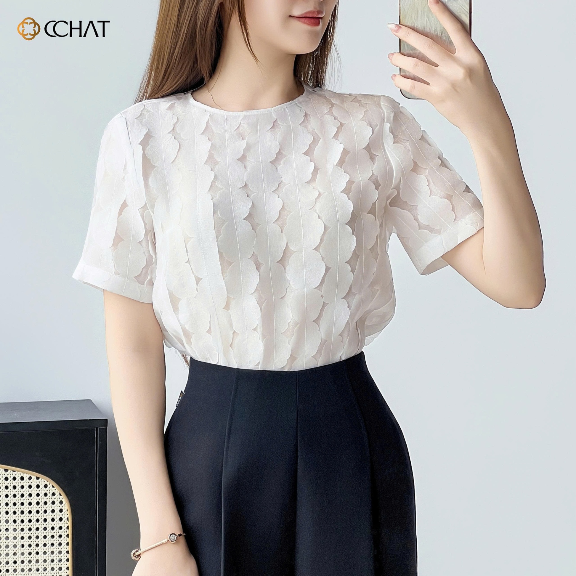 Áo kiểu hoa nổi 3D