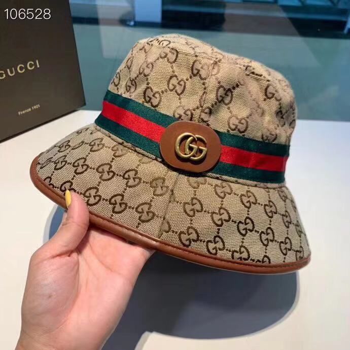 NÓN GUCCI CON ONG BIỂU TƯỢNG ĐẶC TRƯNG PHIÊN BẢN ĐỘC ĐÁO
