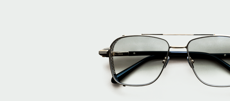 EYEWEAR