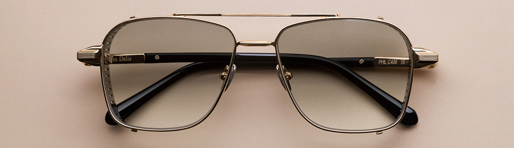 EYEWEAR