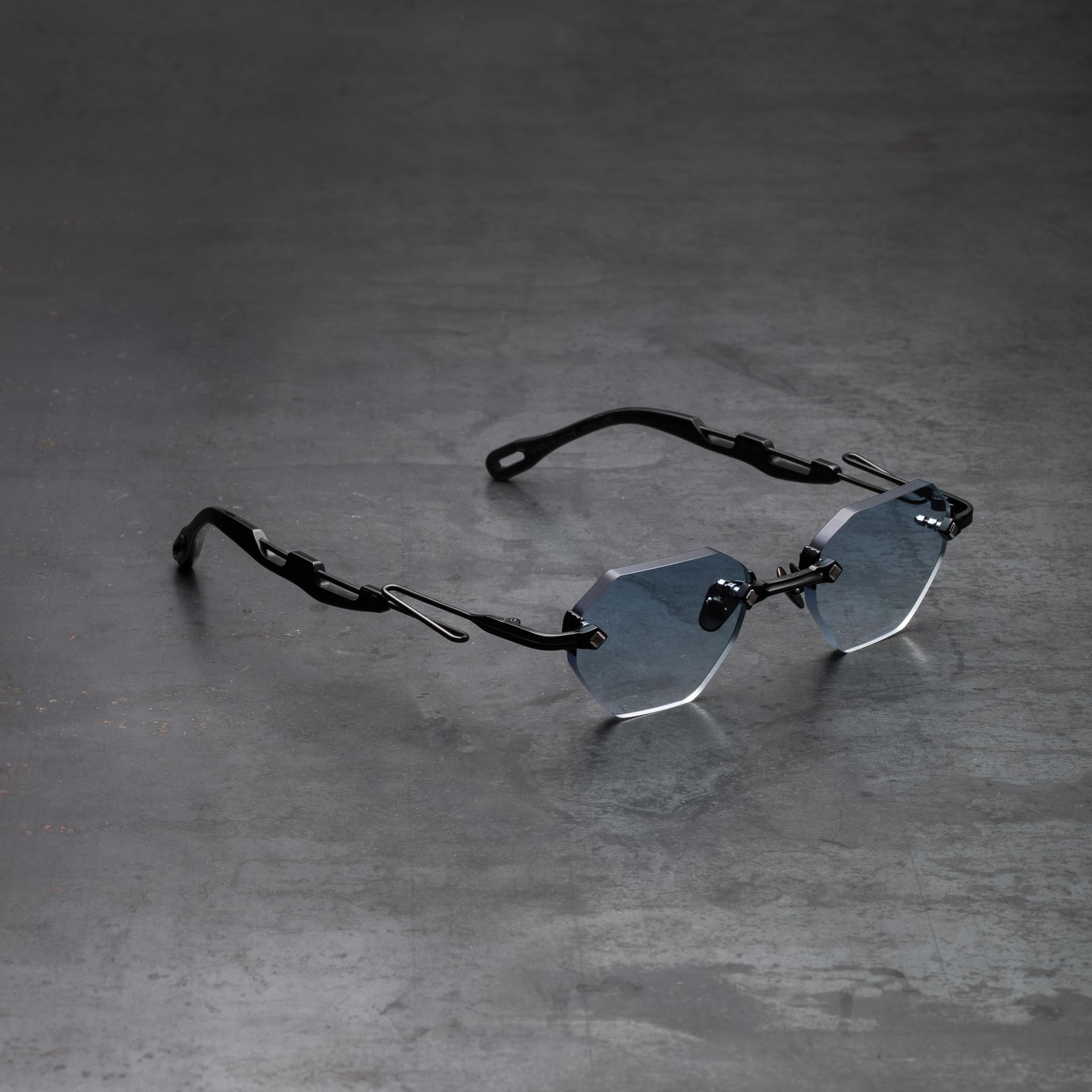 RIMLESS C36