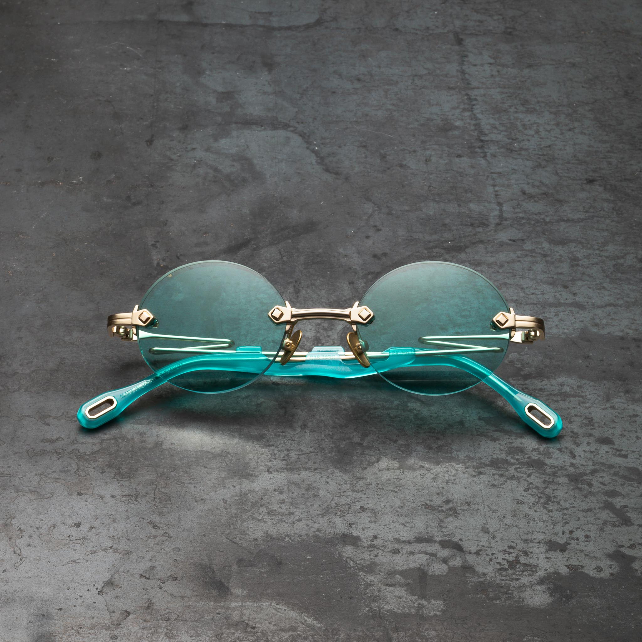 RIMLESS C39