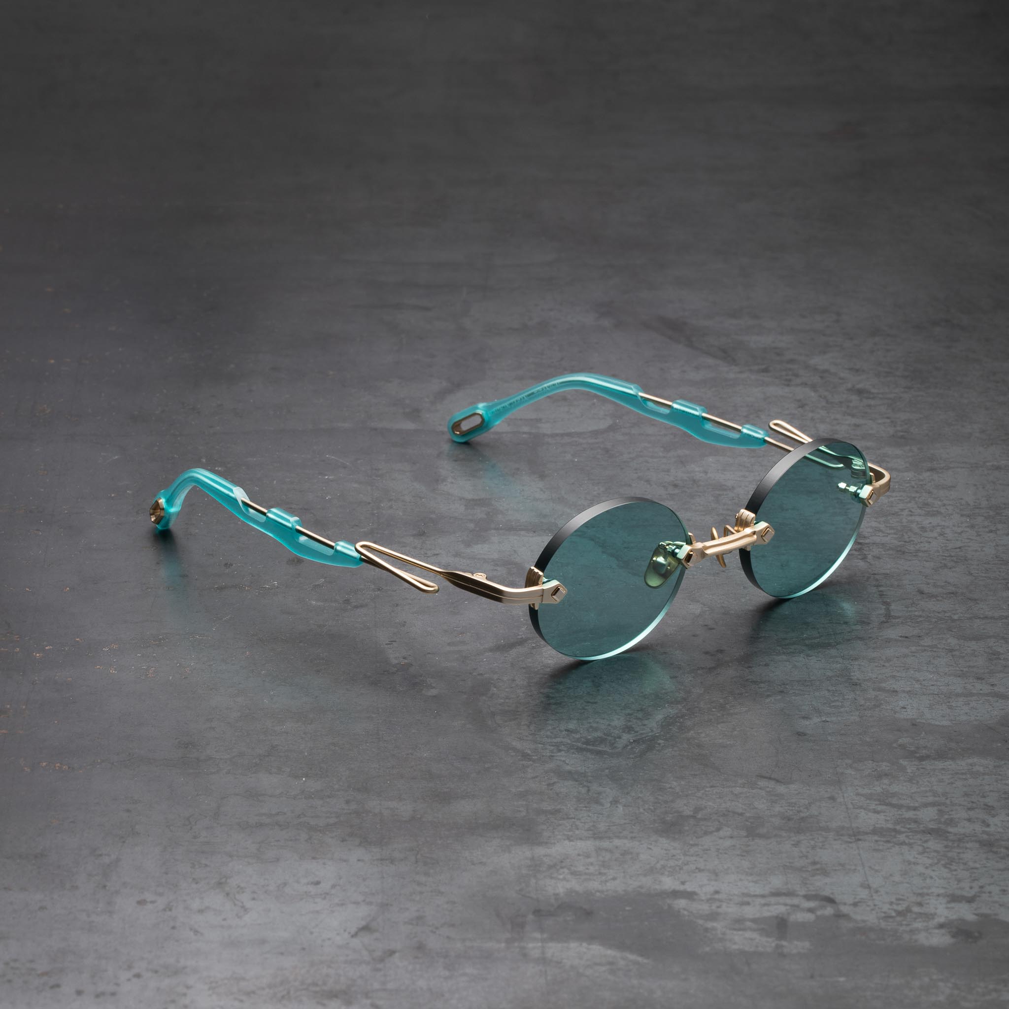 RIMLESS C39