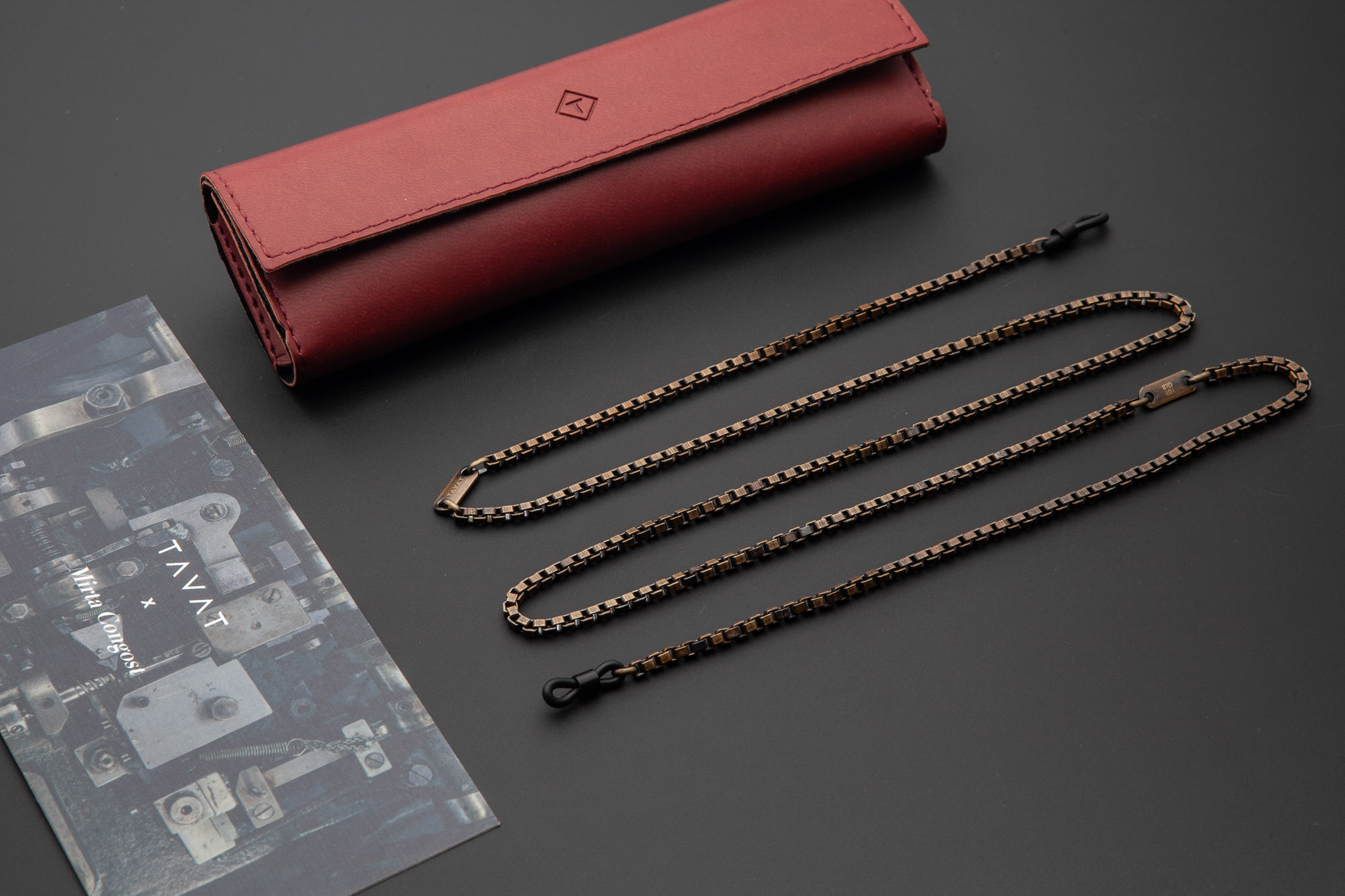 CHAIN-LINK-GLASSES-STRAP-ACCS101_Cover.jpg