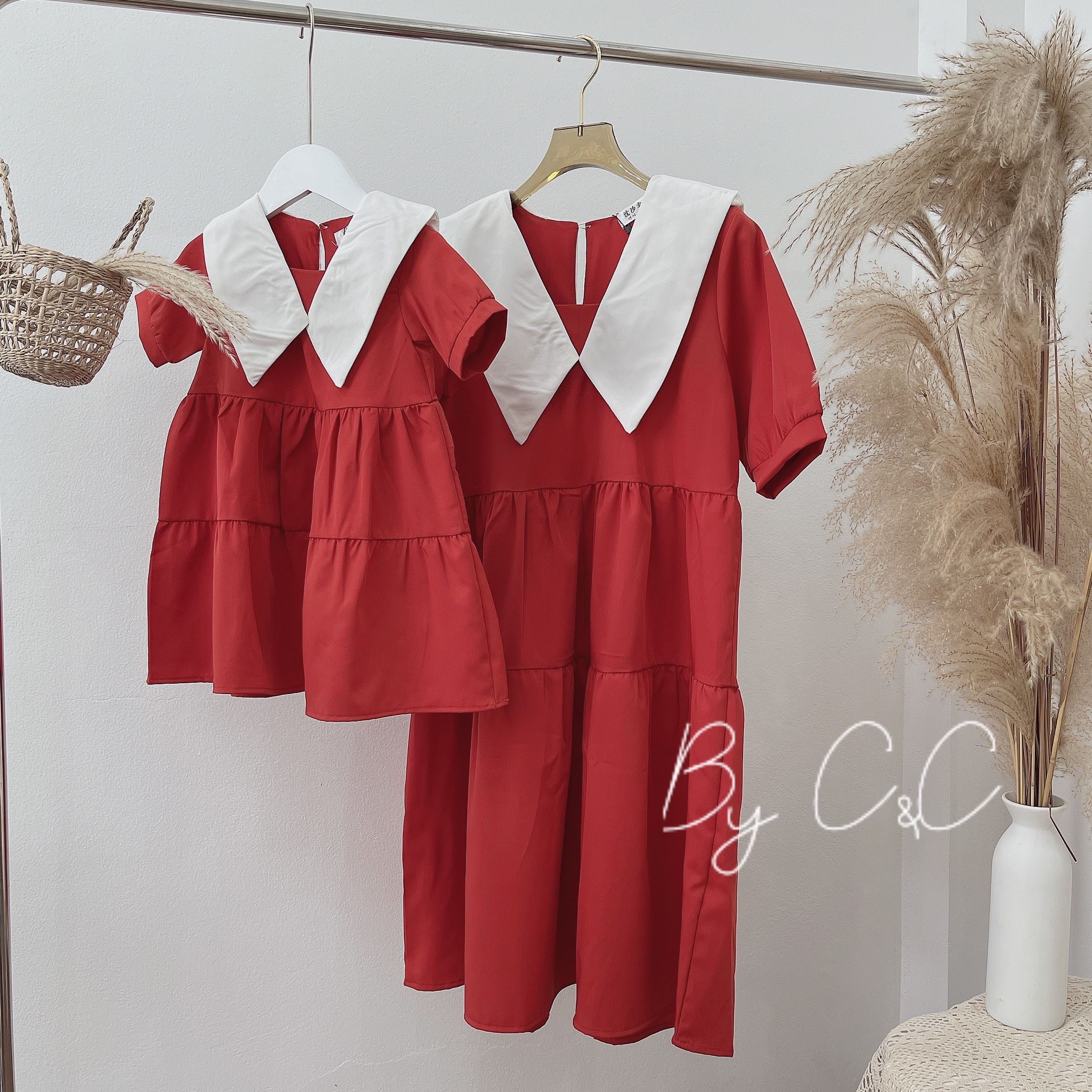 Váy linen ba lỗ thêu (đồ đôi mẹ và bé) - Combo thời trang mẹ bé Thương hiệu  OEM | ePrice.vn