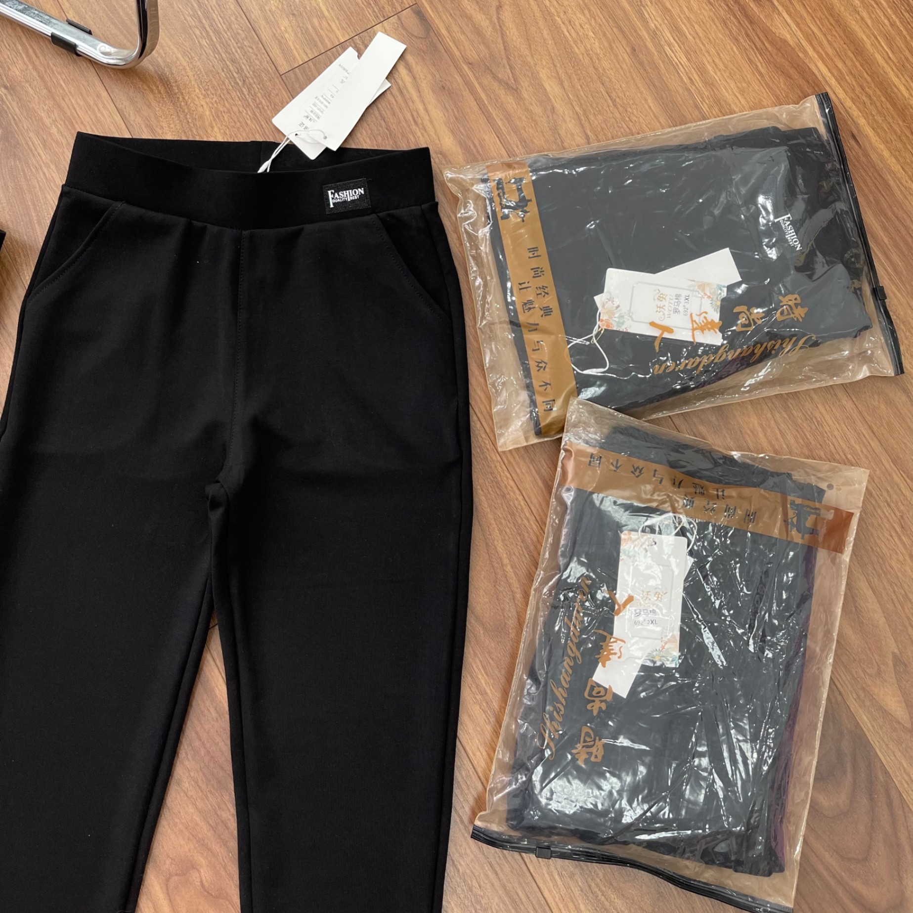 QUẦN LEGGING QC CO GIÃN CHO NỮ #692