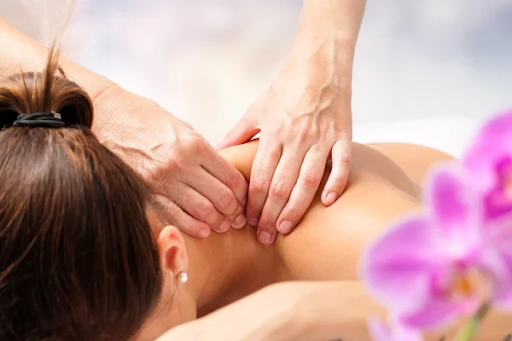 Eden Massage giải tỏa áp lực sau những ngày làm việc vất vả