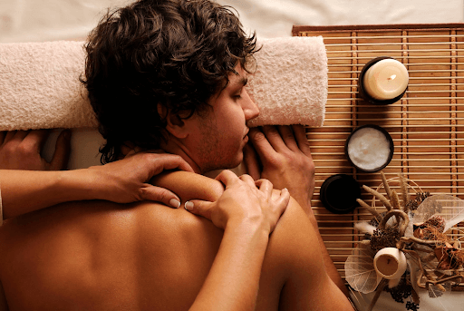 Massage Nuru Osuka chuyên nghiệp trong từng động tác đem lại sự thoải mái nhất