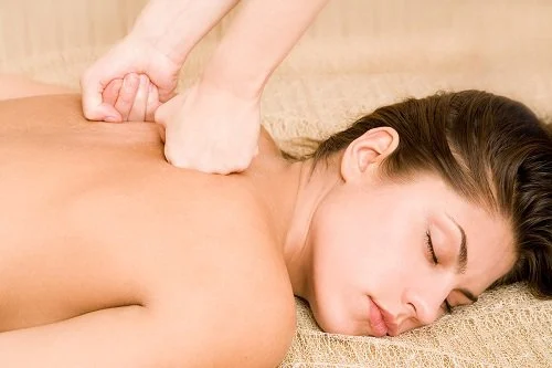 5 kỹ thuật massage body đầy đủ và chi tiết nhất