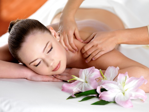 Cách massage Nhật Bản Shiatsu là cách massage phổ biến nhất