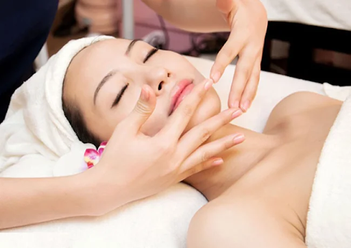 Top 5 địa chỉ massage Hoàng Quốc Việt chuyên nghiệp