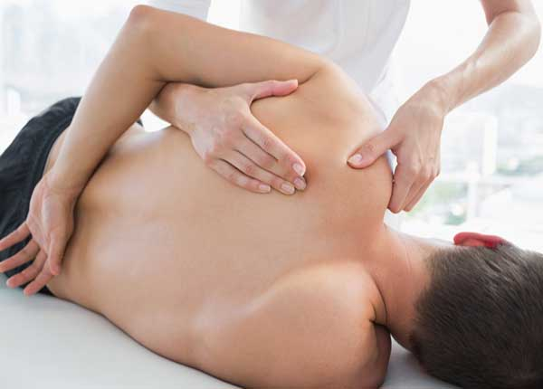 Những lưu ý quan trọng khi đi xoa bóp bấm huyệt