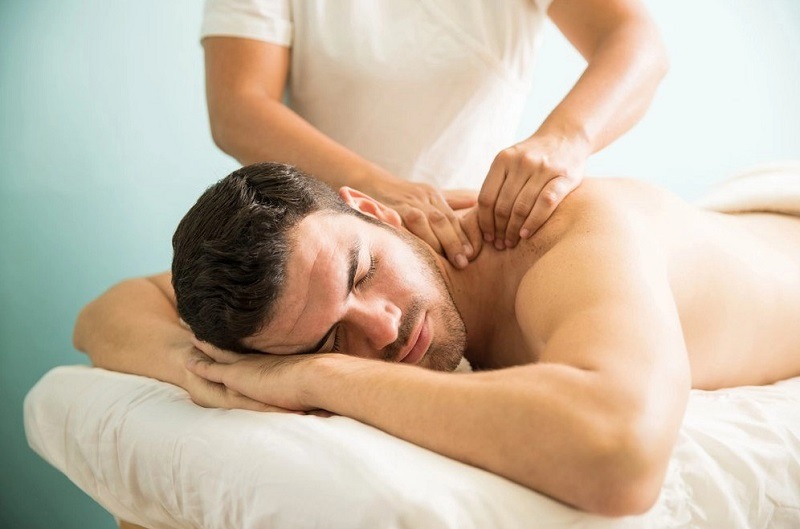 Lợi ích của massage cổ vai gáy đối với sức khỏe