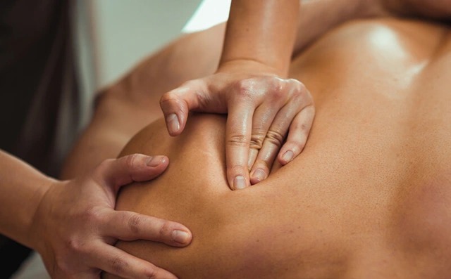 Đội ngũ kỹ thuật viên tài năng và nhiệt huyết