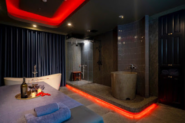 massage-nuru-le-duc-tho-1.png