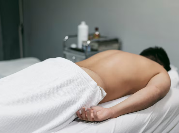 massage-nuru-lo-duc-2.png