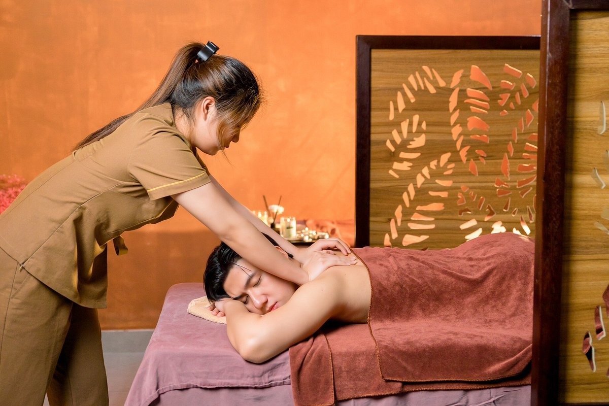Có cần phải gọi điện đặt phòng trước khi đến trải nghiệm không?