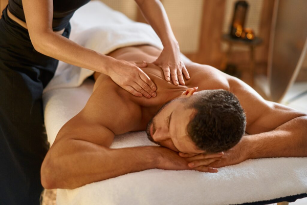 Lưu ý khi trải nghiệm massage Nuru phố Tưởng Dân Bảo