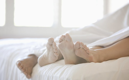 Ghi nhớ chu kỳ kinh nguyệt và an toàn khi quan hệ