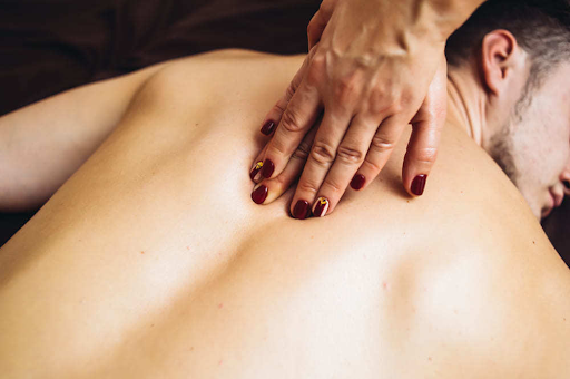 Bất ngờ với nguyên nhân tại sao đàn ông thích đi massage mỗi tuần