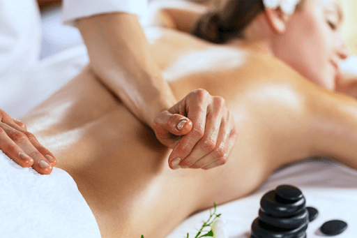 Hoa Sen Trắng Massage trải nghiệm thư giãn giúp bạn giảm đau nhức mệt mỏi