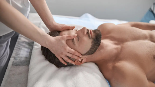 Kỹ thuật viên chuyên nghiệp, am hiểu kỹ năng