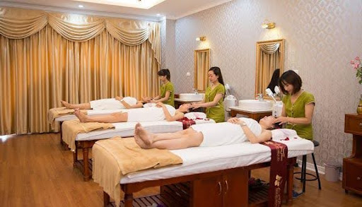 Dạ Thảo Spa sở hữu nhiều bài massage bấm huyệt kết hợp tinh dầu tốt cho cơ thể
