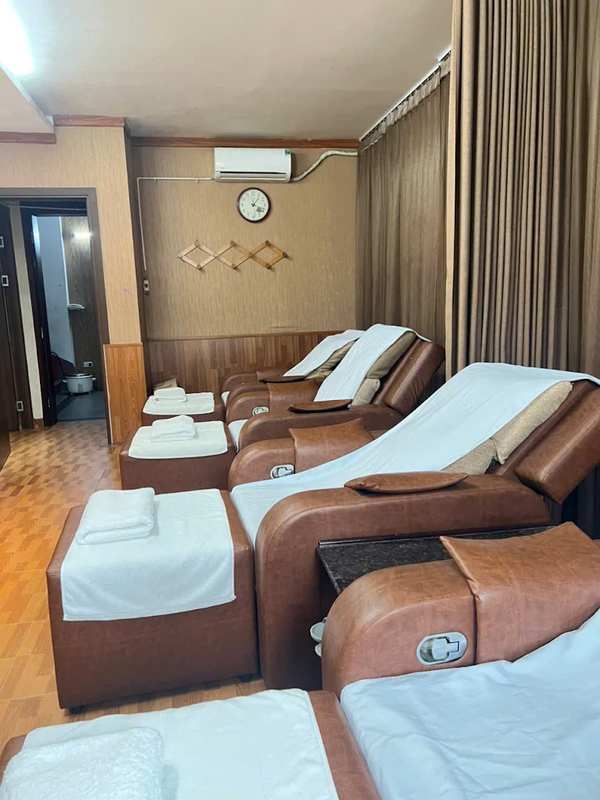 massage-nuru-dong-tac-5.png
