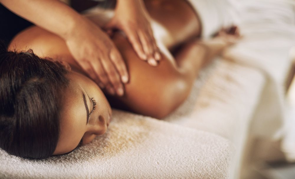 massage-nuru-ha-yen-quyet-6.png