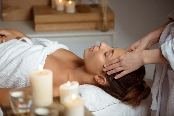 massage-nuru-hoa-bang-2.png