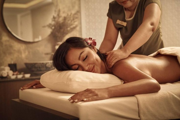 massage-nuru-luu-quang-vu-3.png