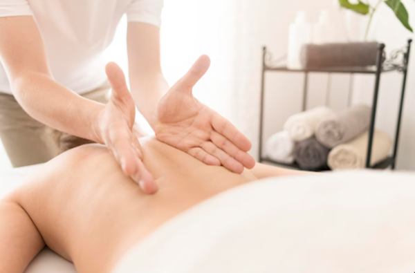 massage-nuru-nguyen-khuyen-7-.png