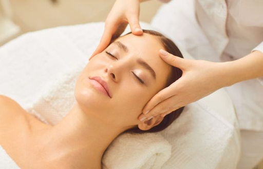 Nâng Tầm Vẻ Đẹp – Massage A-Z tại Hà Nội