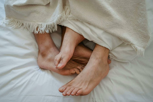 Những thói quen không lành mạnh có thể ảnh hưởng đến sự mệt mỏi sau khi quan hệ