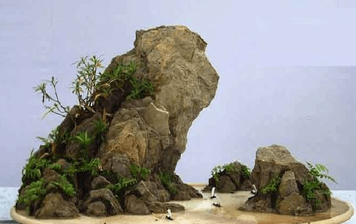 Hình ảnh rồng bay lên, núi cao dốc, khí phách mạnh mẽ