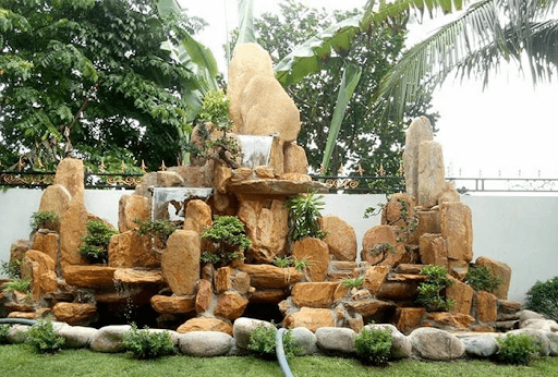 Mẫu hòn non bộ sử dụng đá tự nhiên đẹp mắt