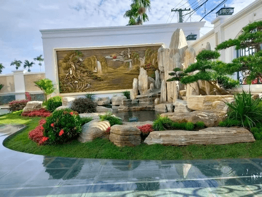 Thiết kế hòn non bộ cổ điển cho biệt thự